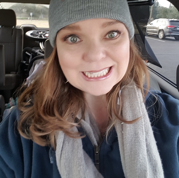 Meet your Posher, NiChole - Picture 4 of 8